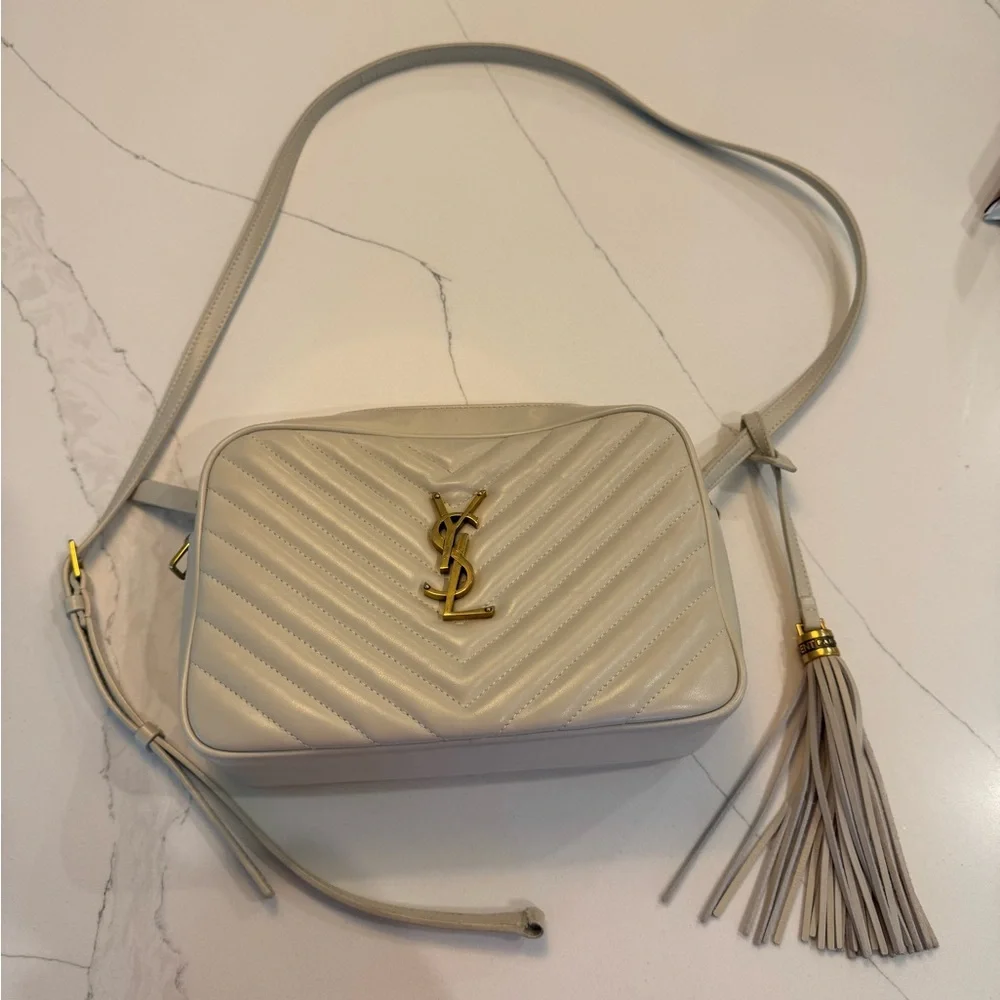 YSL classic leather camera bag in the color bone. - Picture 3 of 15